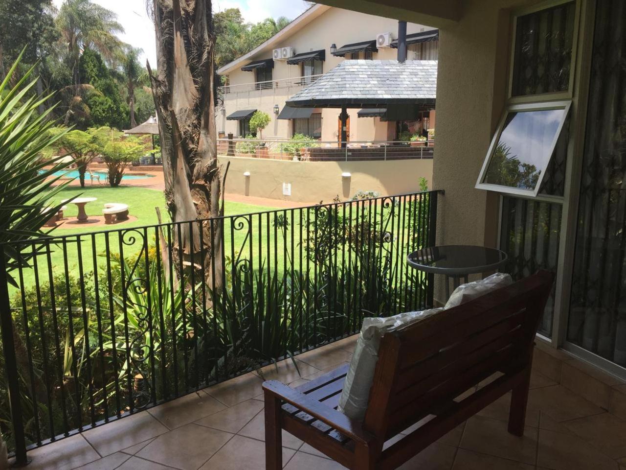 125 On Van Buuren Road Guest House Johannesburg Exterior foto